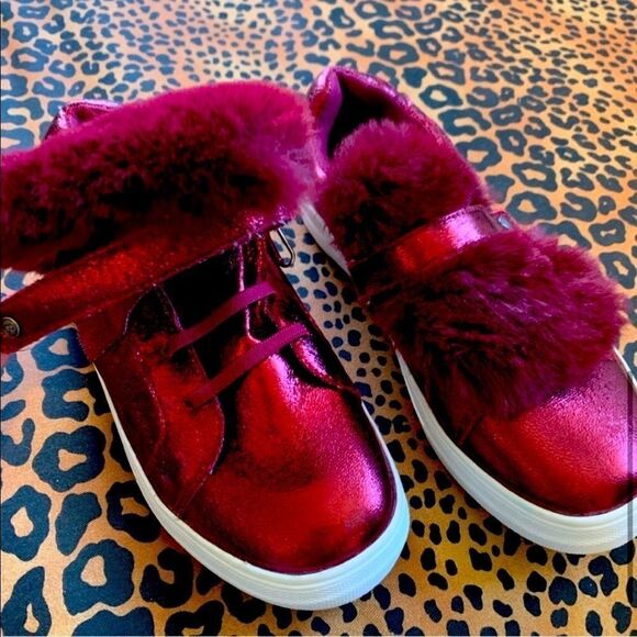 Plum / Red Metallic Slip On Sneakers with Faux Fur Tongue Detail size 5 - Picture 3 of 8
